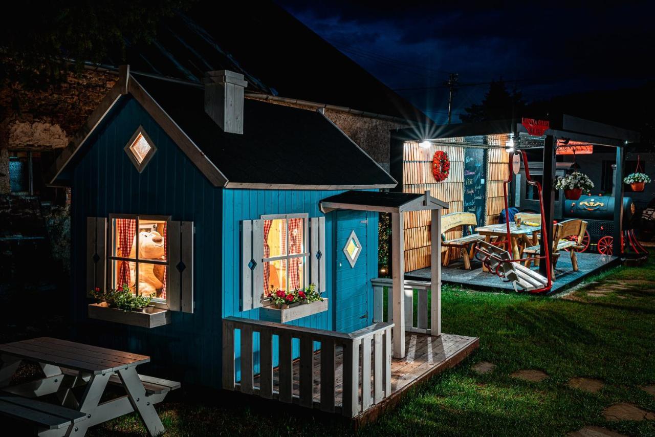 Chalets Dedinky Exteriör bild